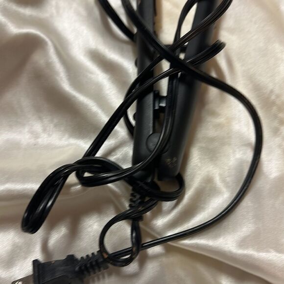 Hot beauty hair straightener - Picture 2 of 2